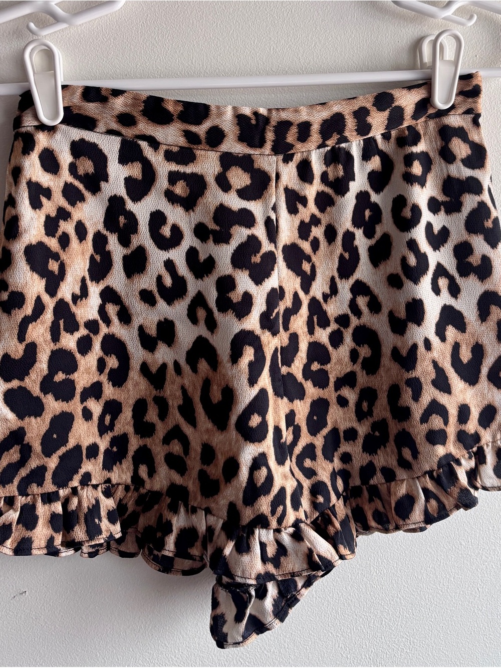 Urban Outfitters Leopard Print Ruffle Shorts Size Small Like New Animal Print